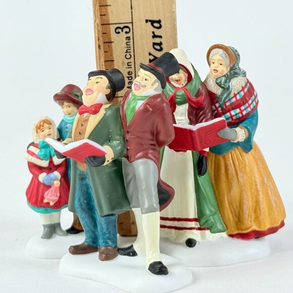 Dept 56 Heritage Village Christmas Carolers Set of 3 58631 Accessory w/Box - Picture 10 of 12